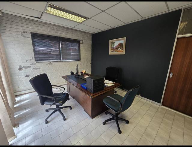 600M² WORKSHOP FOR SALE IN ACTIVIA PARK